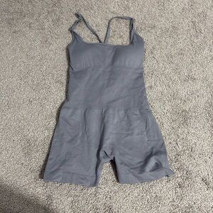 Workout bodysuit